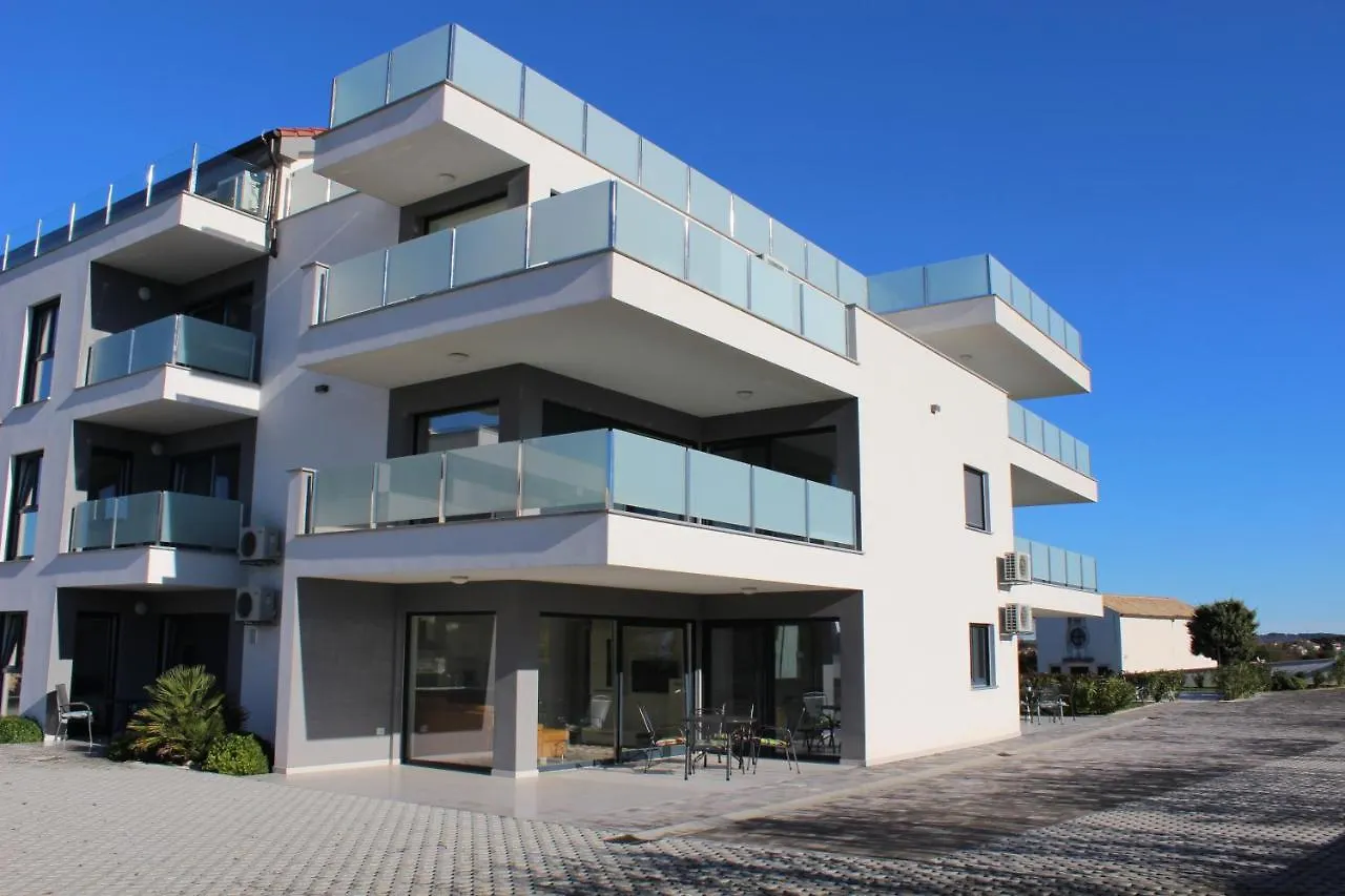 Apartmani Uwe Banjole Aparthotel